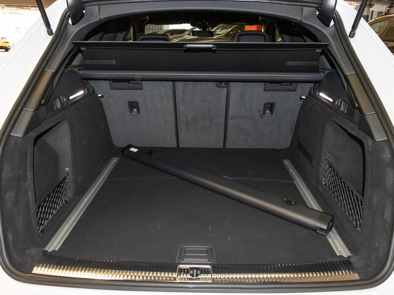 Audi A4 Avant 40 TFSI quattro S line Matrix B&O 360° foto 7
