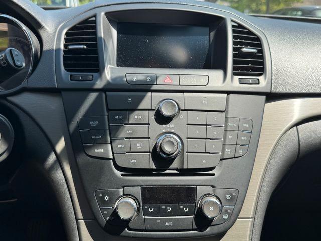 Opel Insignia 2012 — photo 17