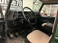 LAND ROVER Defender 90 E Station Wagon RADIO LAND ROVER Defender 90 E Station Wagon RADIO