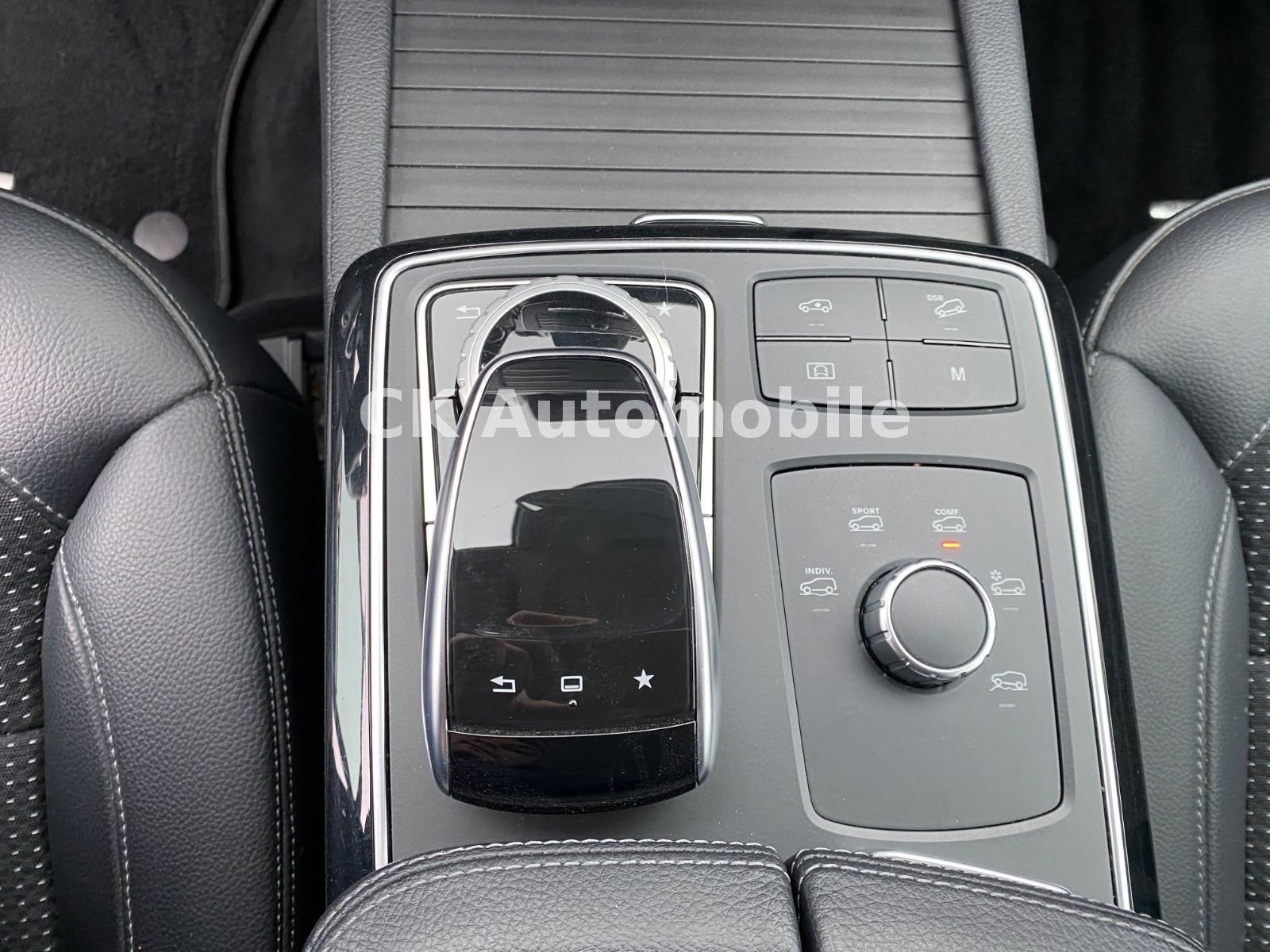 Fahrzeugabbildung Mercedes-Benz GLE 350d 4Matic/Navi/Rückfahrkamera/Tempomat