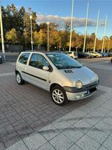 Renault Twingo 16v 1.2 75PS - gebrauchte Renault Twingo aus dem Jahr 2001
