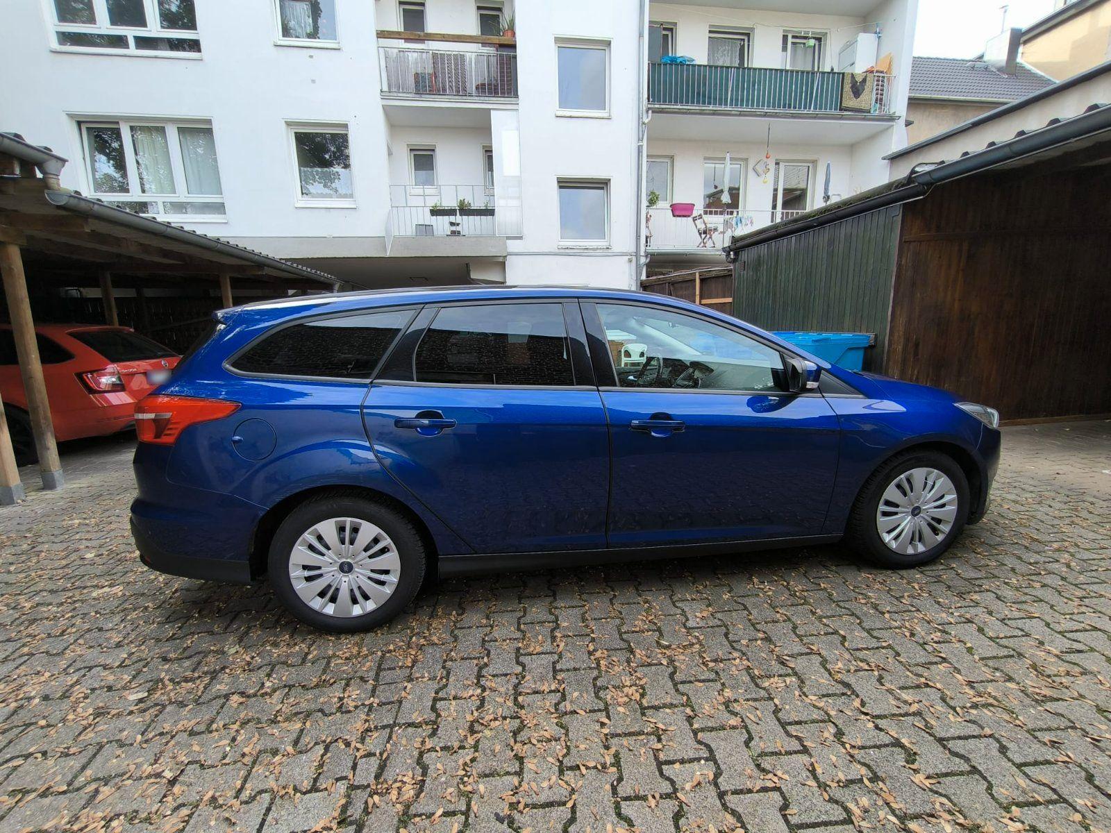 Ford Focus 2015 — photo 12