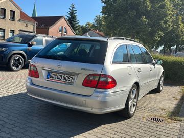 Mercedes E 200 - 2