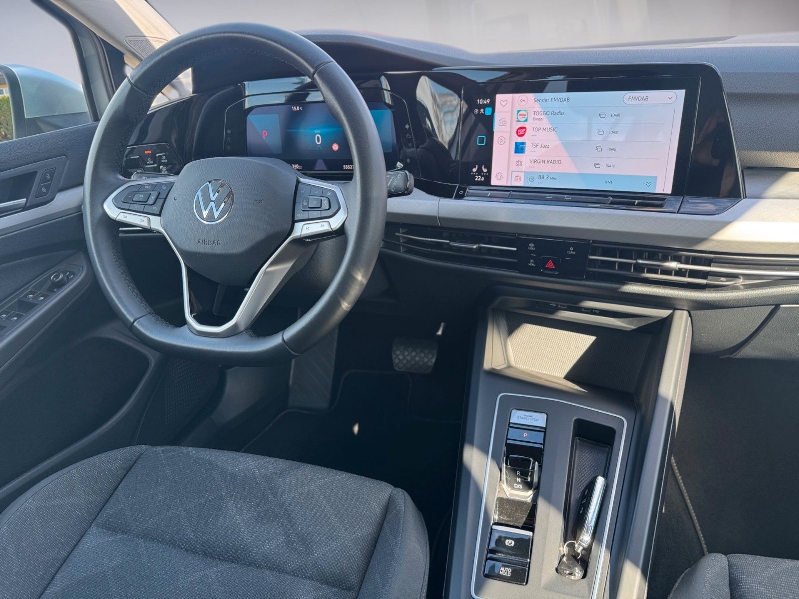 Fahrzeugabbildung Volkswagen Golf VIII Variant Life eTSI