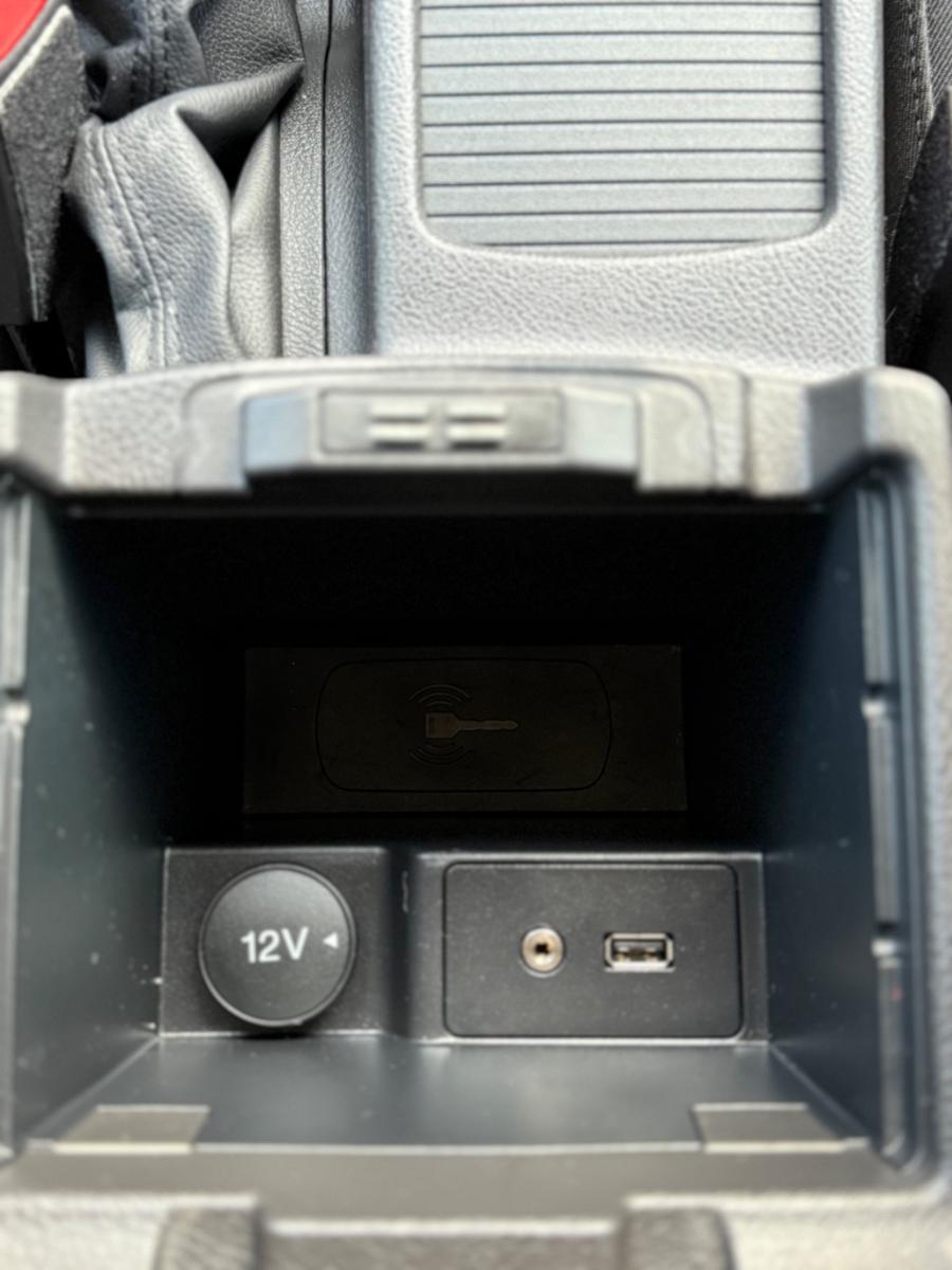 Ford Focus 2015 — photo 16