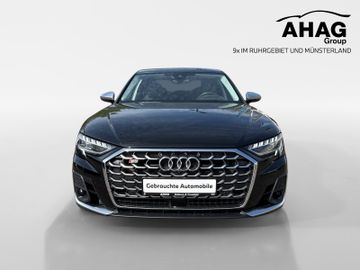 Audi S8 - 2