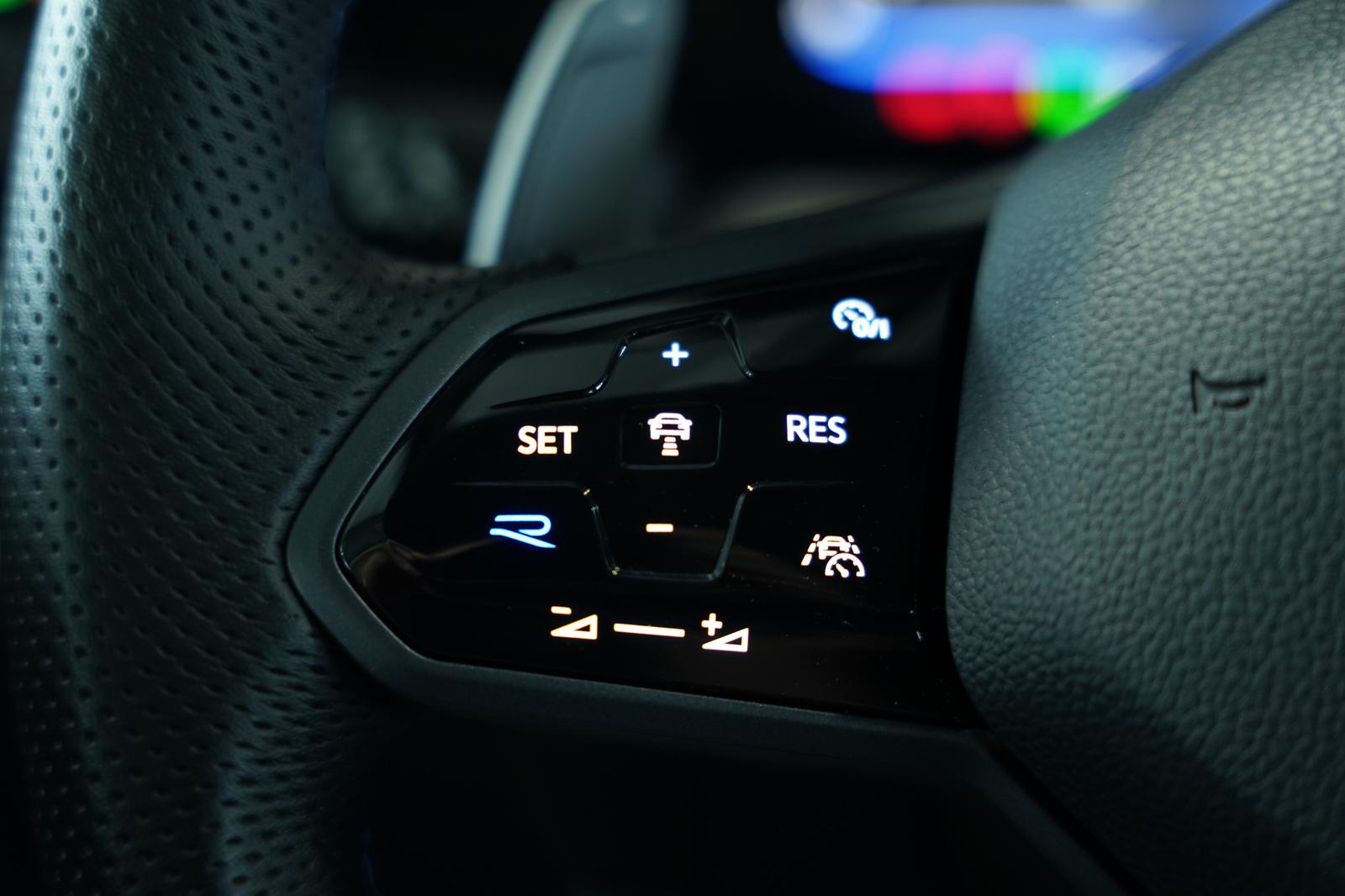 Volkswagen Golf R 4M Performance *2.H *19 *AKRA*H&K*Matrix, миниатюра 27