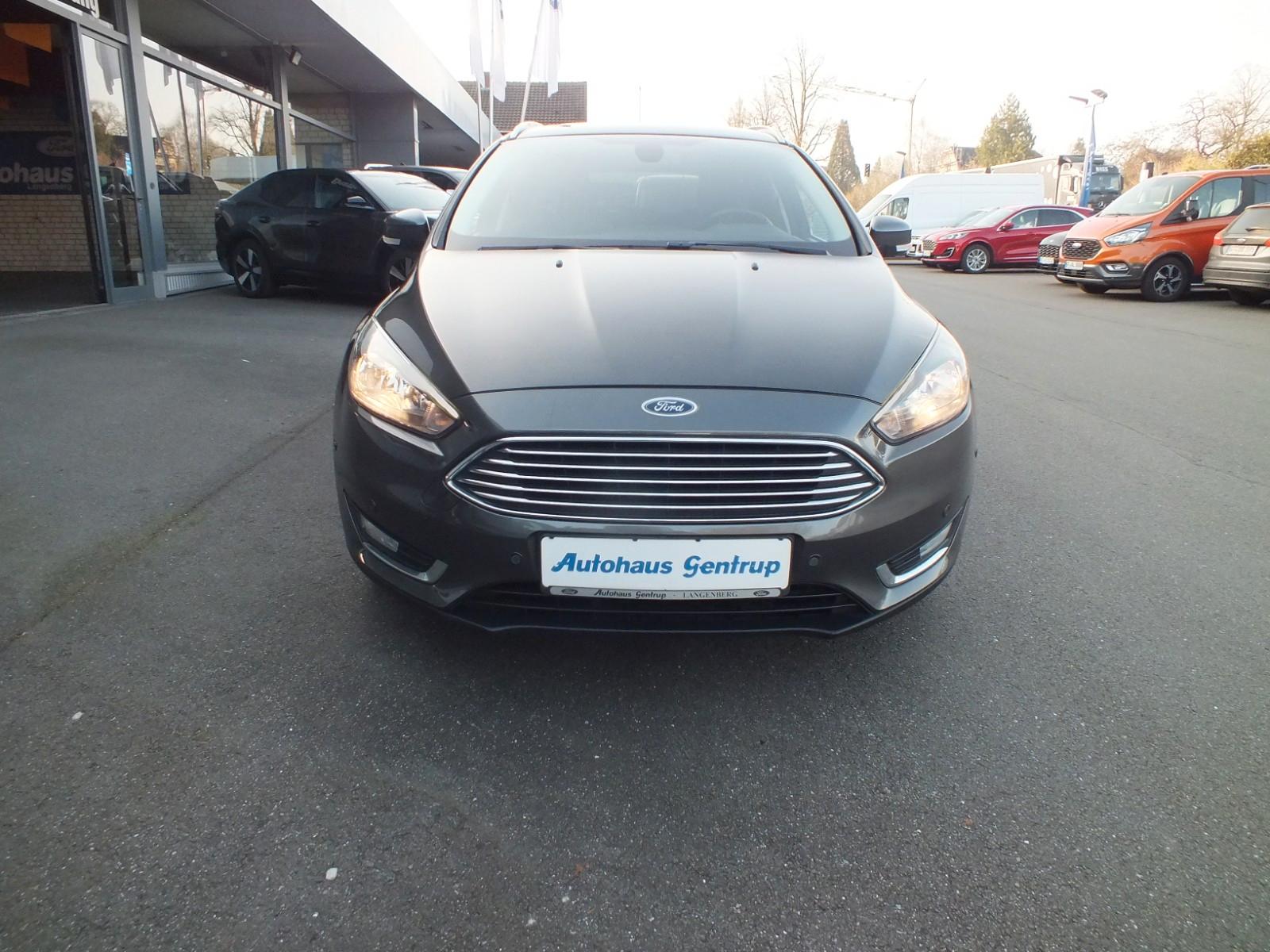 Ford Focus Tur Titanium Scheckheft/Zahnriemen gemacht