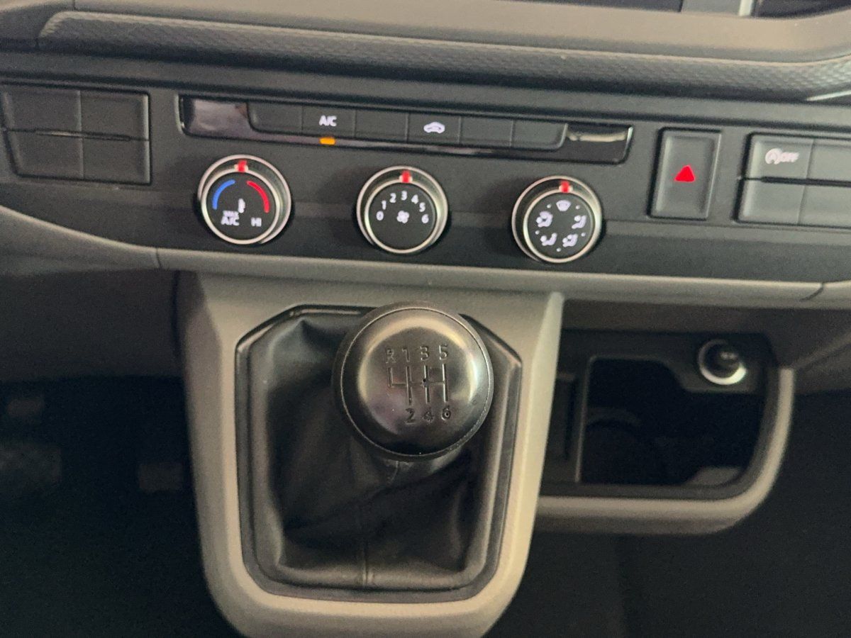 Fahrzeugabbildung Volkswagen T6.1 2.0 TDI Pritsche Doppelkabine LR AHK