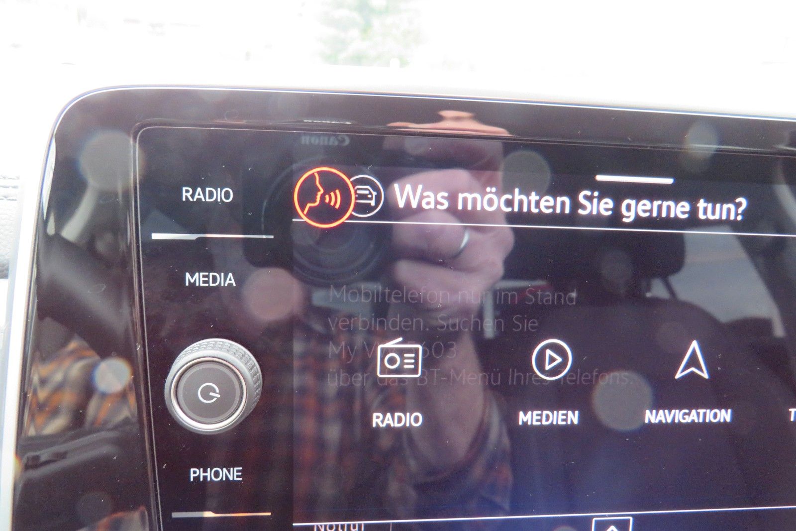 Fahrzeugabbildung Volkswagen T-Roc Style ACC APP MASSAGE SITZH. 17`KAMERA 1.H