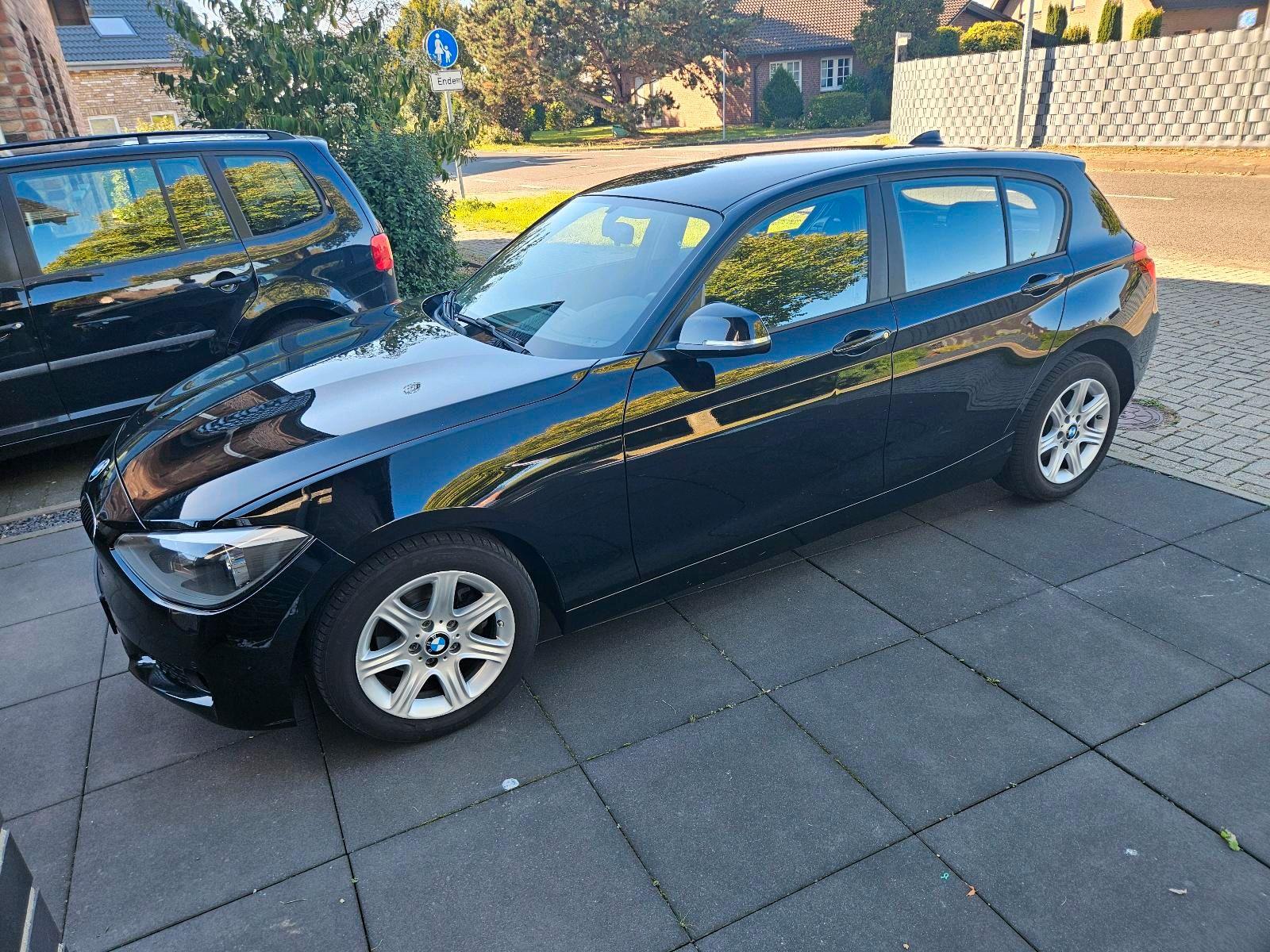 BMW 114