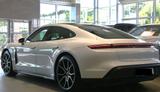 Porsche Taycan 4 S - Porsche Taycan mit Schiebedach