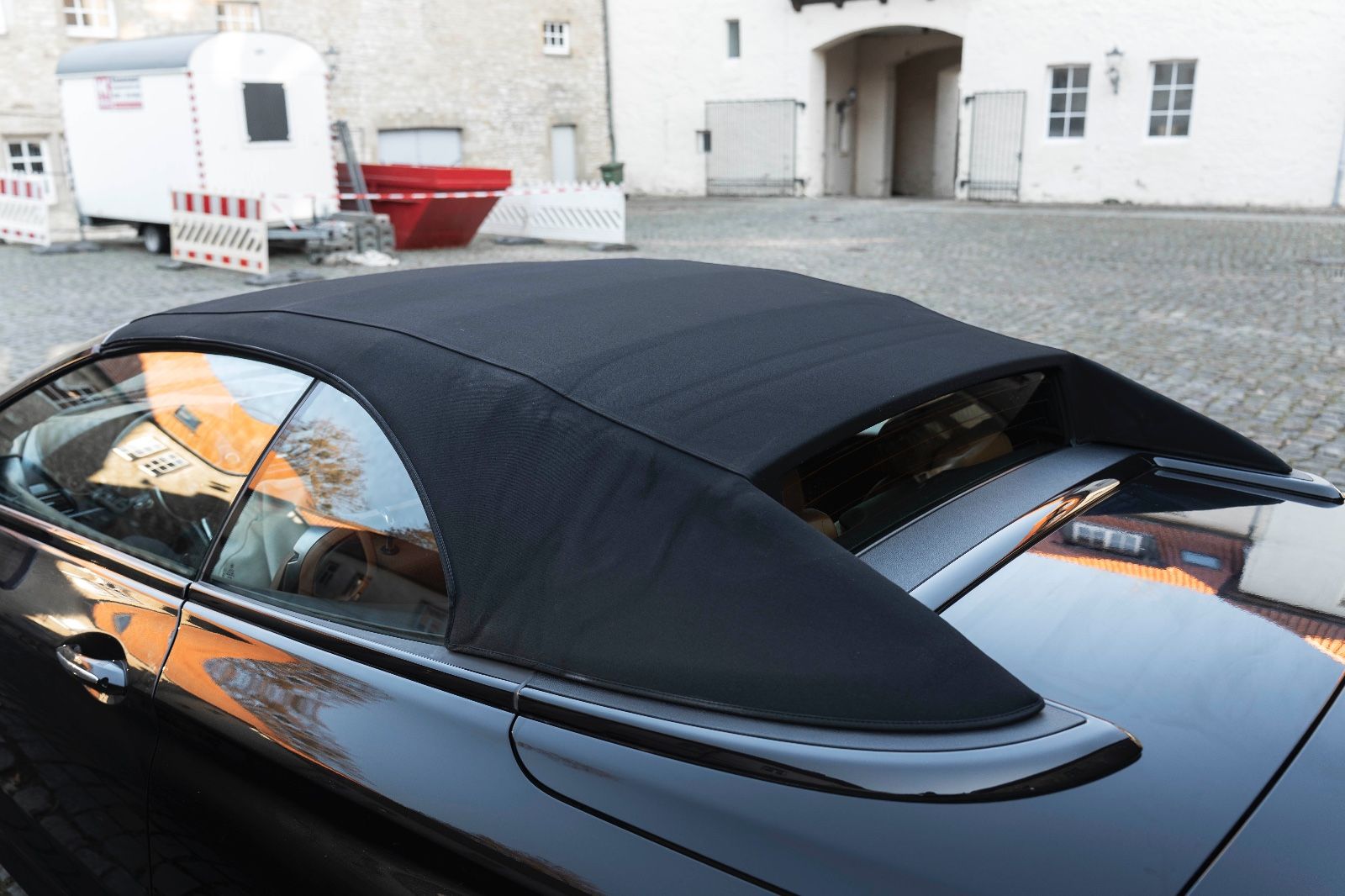 Fahrzeugabbildung BMW 650i xDrive Cabrio H&K LED CARPLAY NAV KAM ACC