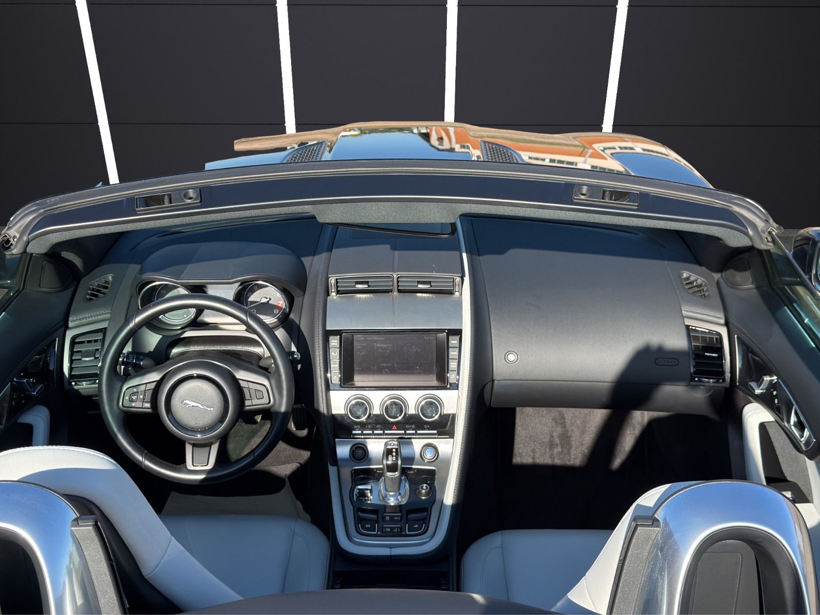 Fahrzeugabbildung Jaguar F-TYPE Cabrio/NEUZustand/Scheckheftgepflegt