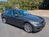 BMW 318i touring - gepflegt, Sportsitze, Alufelgen - BMW 318 aus 2008: Kombi
