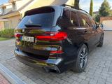 BMW X7 xDrive30d - M Sport Black - BMW X7 von privat