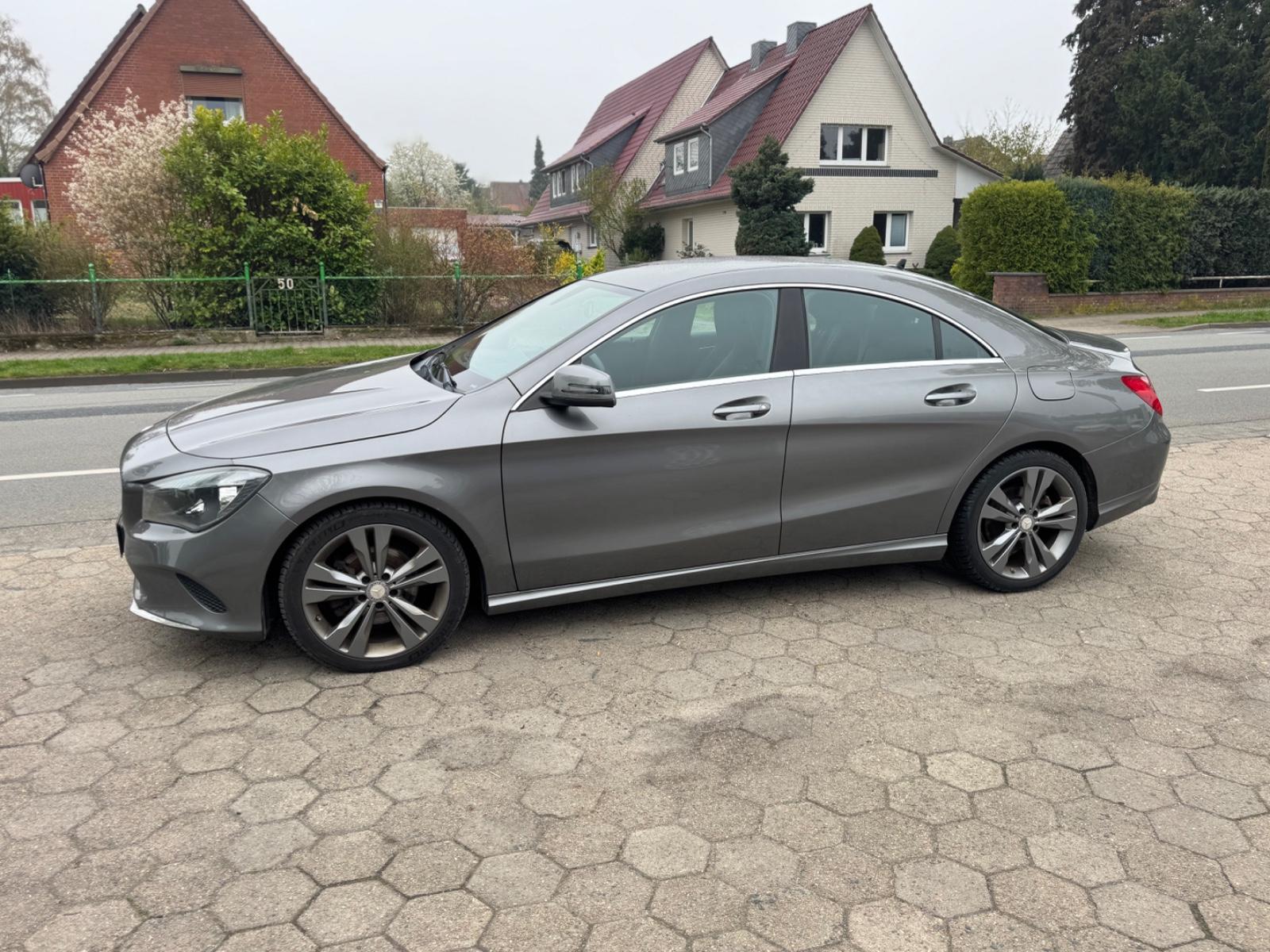 Mercedes-Benz CLA 200 2.2 CDI *Voll Scheckheft nur Mercedes*