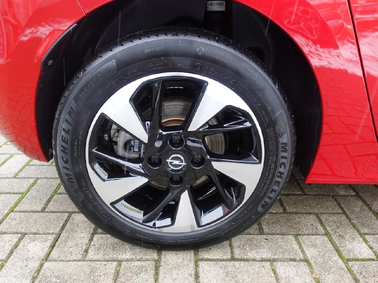 Fahrzeugabbildung Opel Corsa F e Elegance