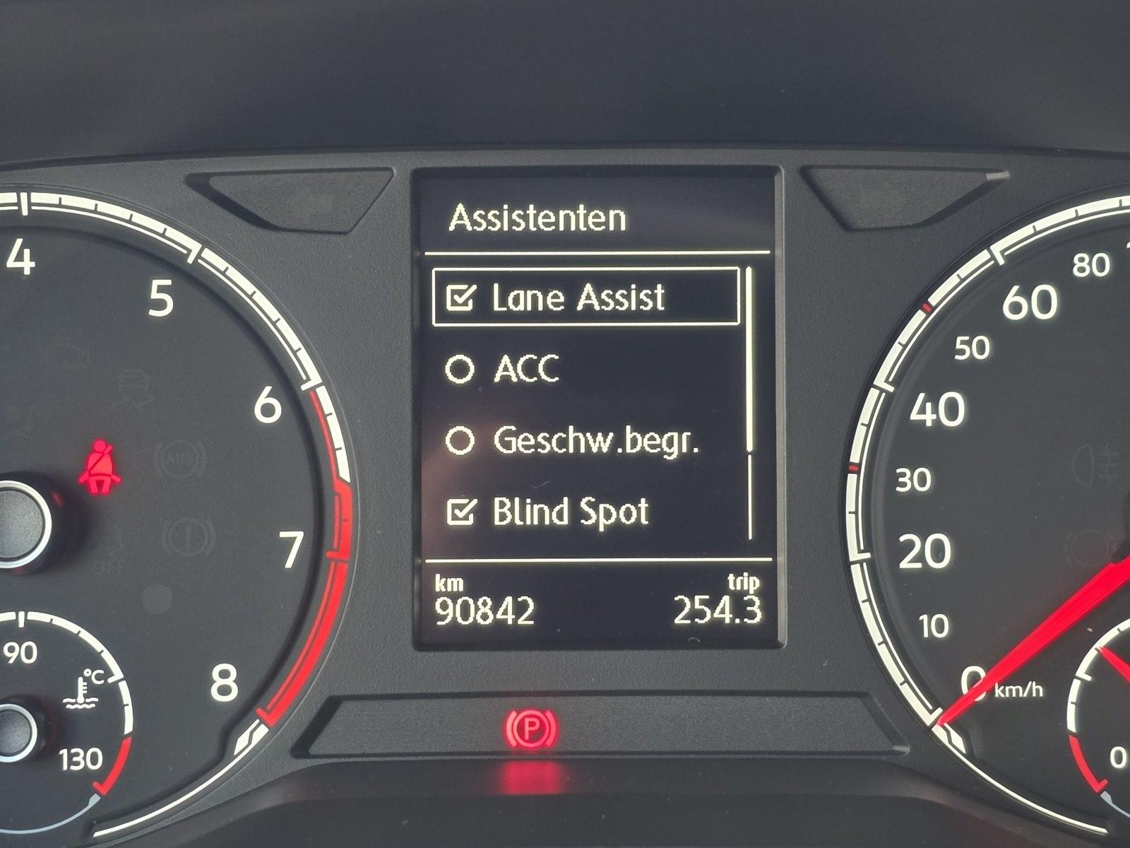 Volkswagen T-Cross 1.0T United|Allwetterreifen