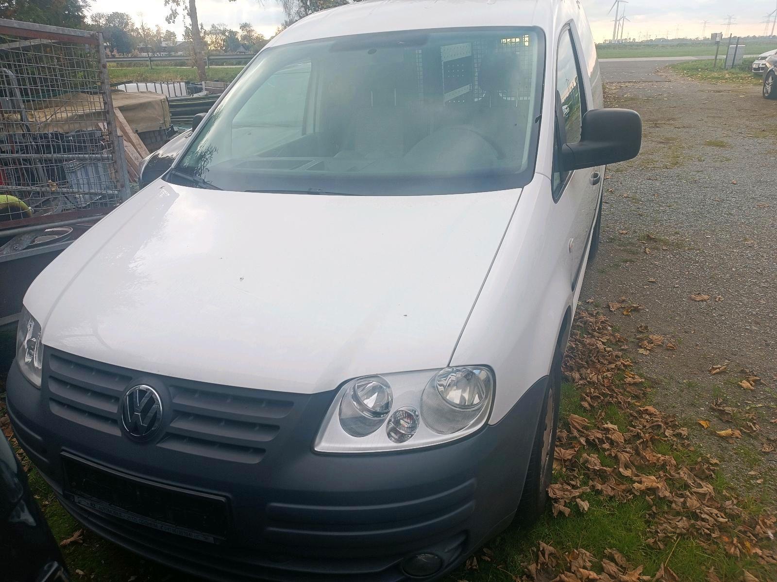 Volkswagen Caddy 2008 — rear view