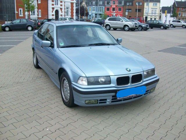 BMW 325 325i