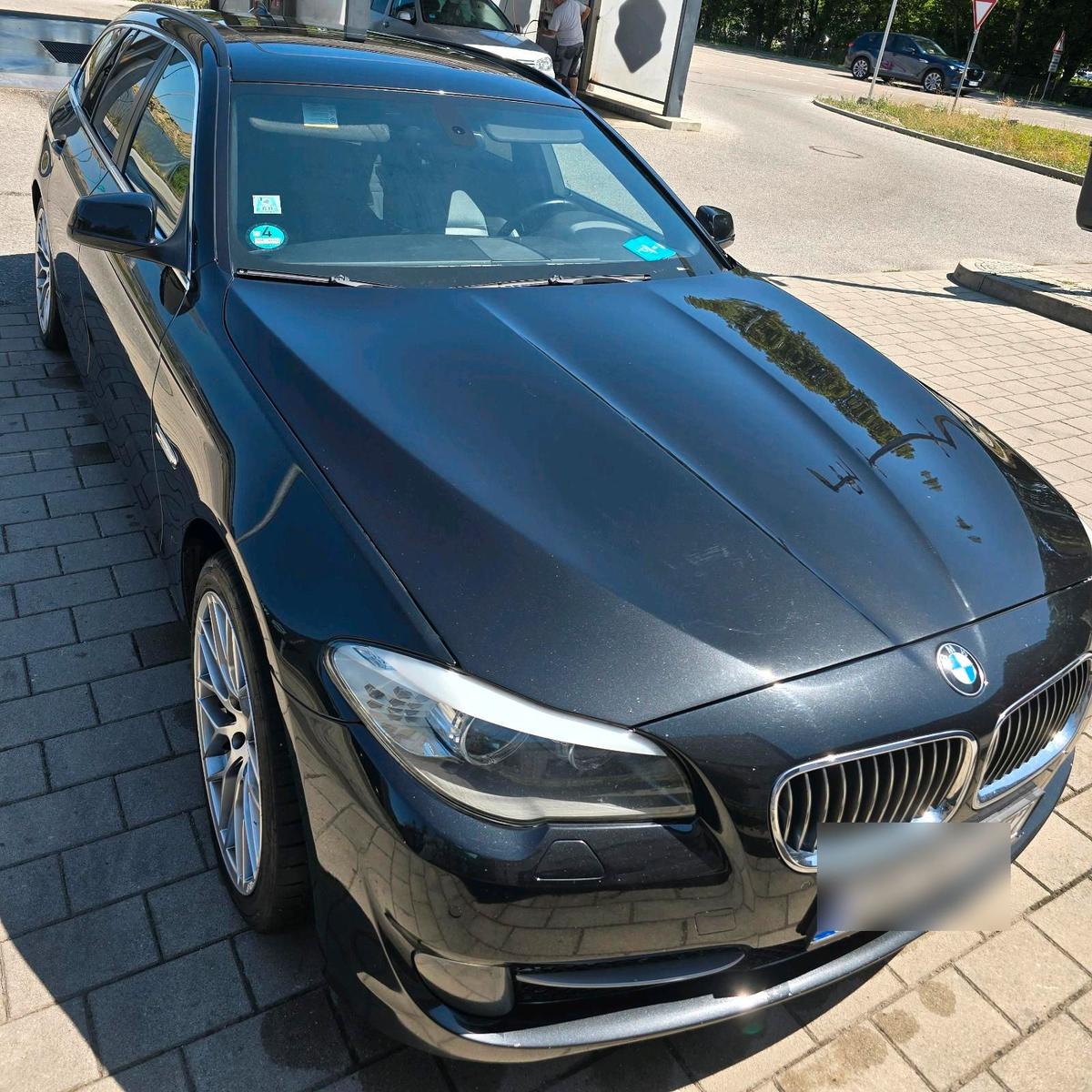 BMW 530 2010 — engine 245 HP (180kW)