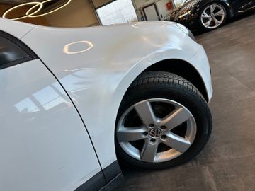 Volkswagen Golf VI*TEMPO*NAVI*PDC*ALCANTARA*1-HAND*