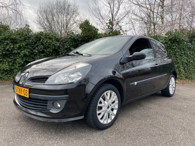 Renault Clio 2.0 16V E4