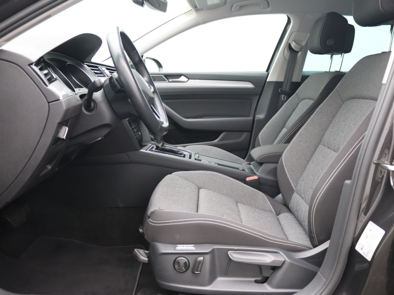 Volkswagen Passat Variant - Bild 13