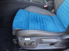 VW Passat Variant Elegance 2.0 TDI DSG Bluetooth