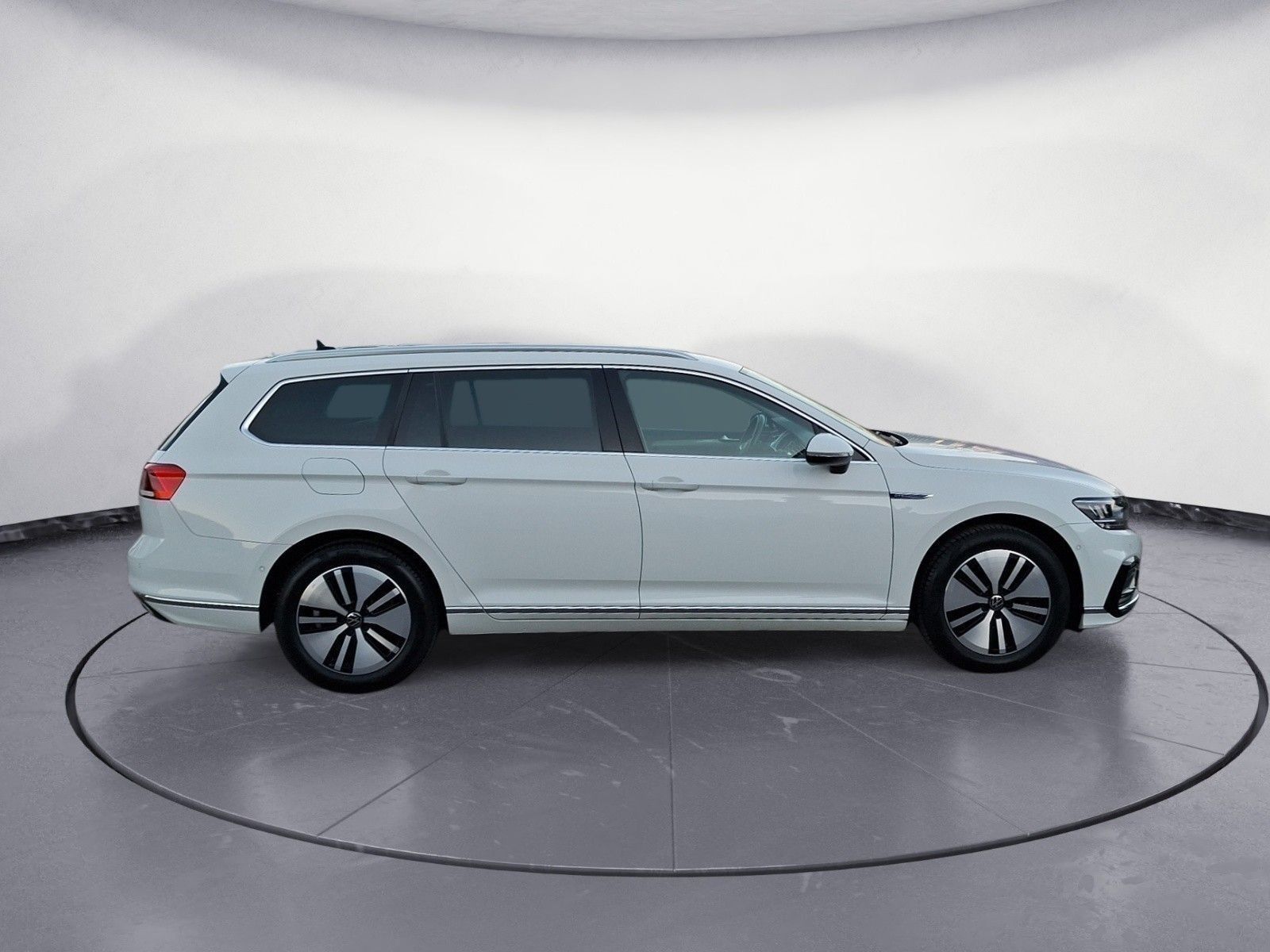 Volkswagen Passat Variant - Bild 6