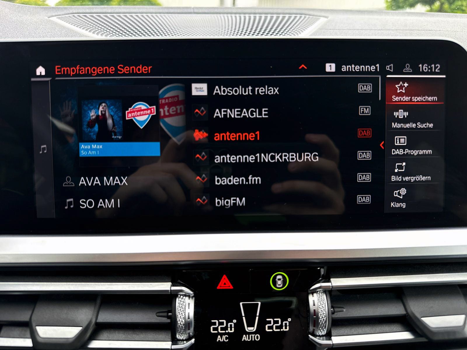 Fahrzeugabbildung BMW 330i Touring M-Sport ACC NAV HUD 360° PDC Laser