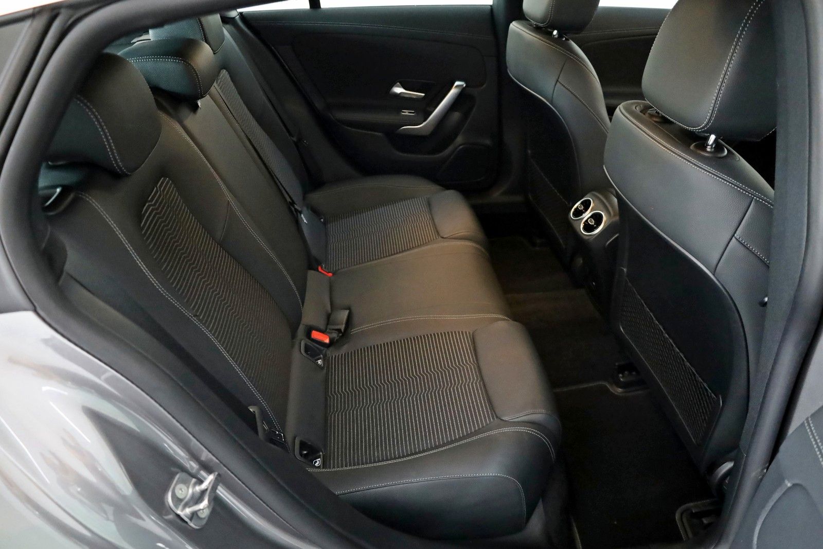 Fahrzeugabbildung Mercedes-Benz CLA 250e SB T.Leder,Navi,LED,Kamera,Park Paket