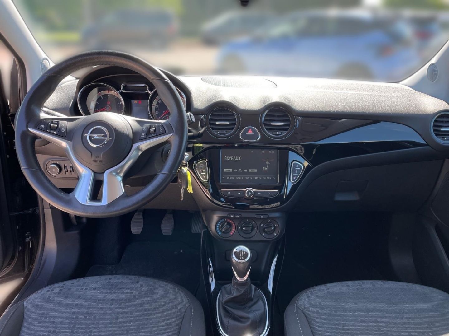 Fahrzeugabbildung Opel Adam 1.4 Jam Sitz und Lenkradheizung Parksensore
