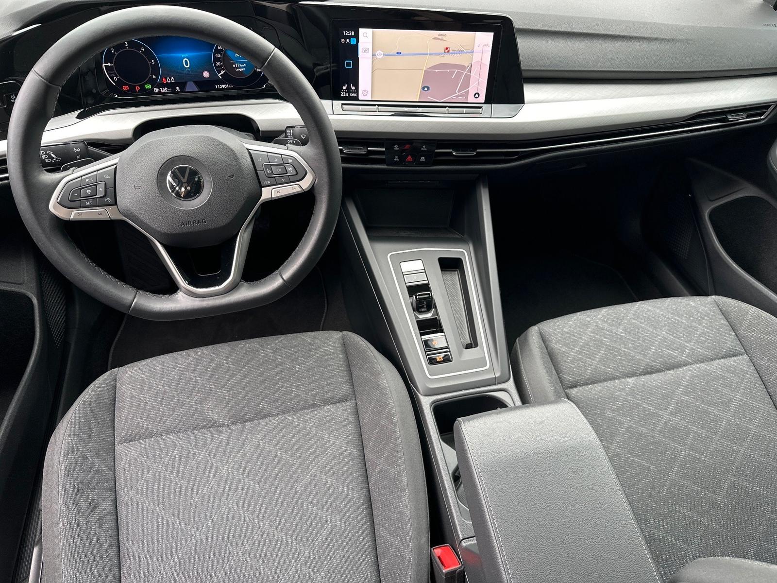 Volkswagen Golf 2.0 TDI DSG Life NAV+LED+PANO+AHK+STHZ+HUD, миниатюра 13