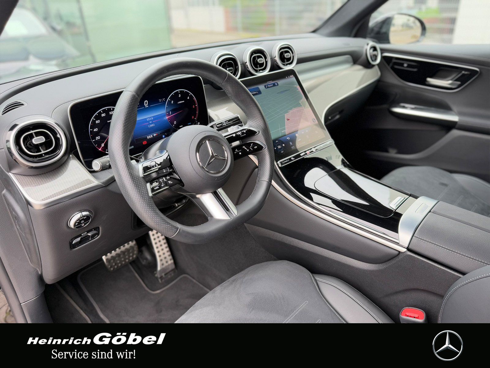 Fahrzeugabbildung Mercedes-Benz GLC 220 d 4M AMG*DISTRONIC*AHK*NIGHT-PAKET*KAMER