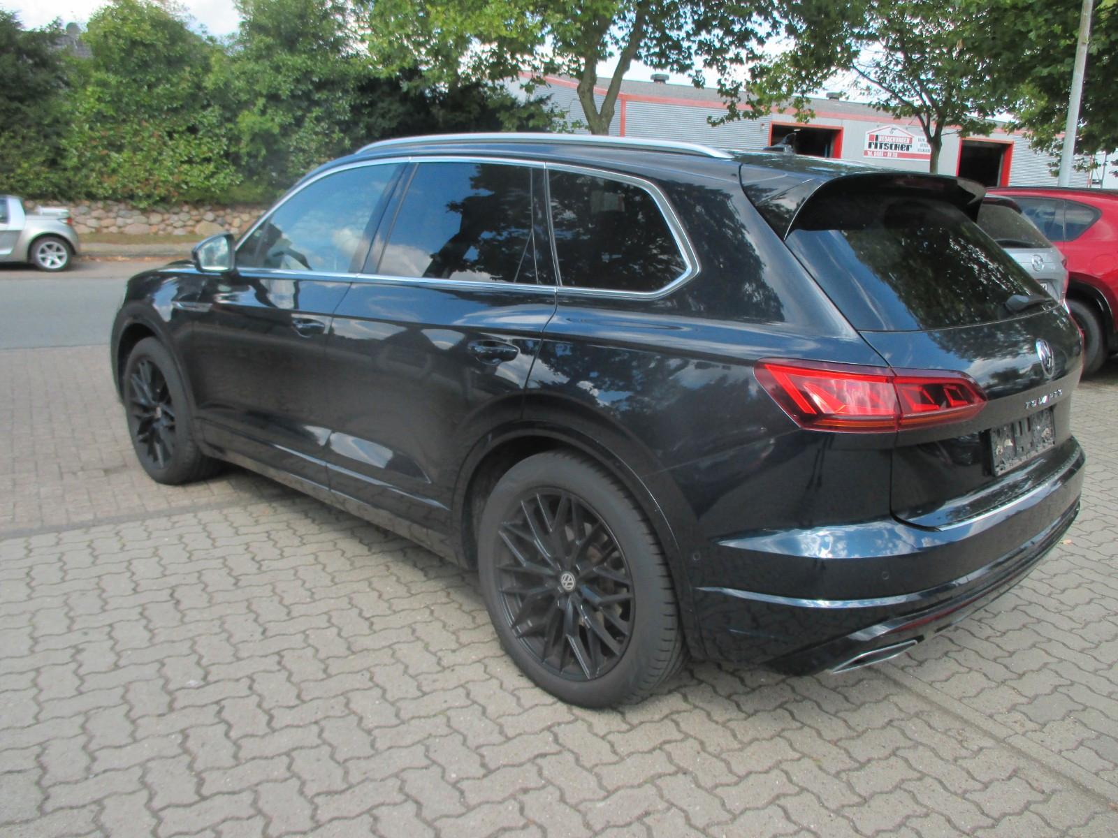 Volkswagen Touareg R-Line 4Motion+Panora+AHK+ACC