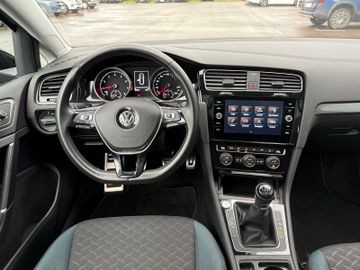 Volkswagen Golf VII Variant IQ+LED+APP+ACC+LkHz+Pano