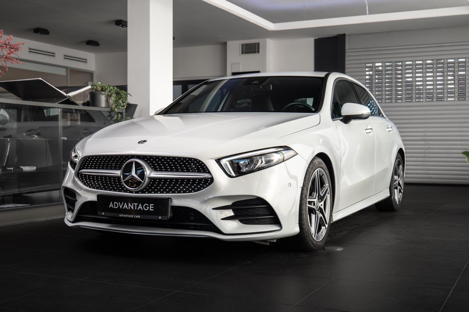 Mercedes-Benz A 200d/CarPlay/Heated seats