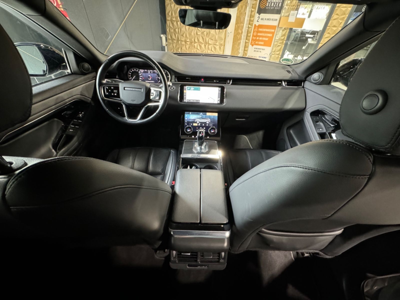 Fahrzeugabbildung Land Rover Range Rover Evoque S//