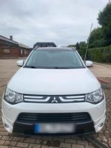 Mitsubishi Outlander 2.2 DI-D Plus 4WD 7 S... - Mitsubishi Outlander in Krefeld
