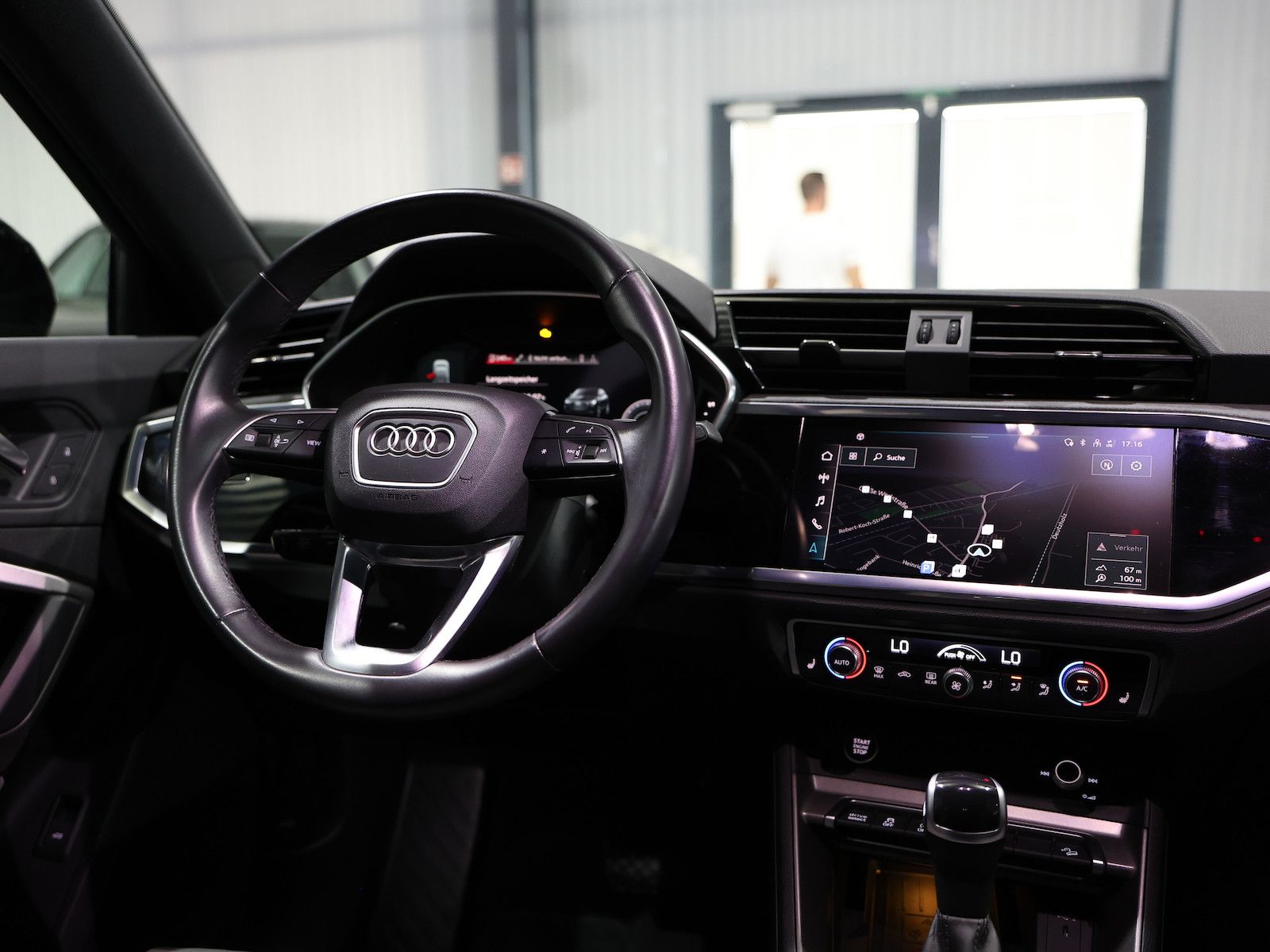 Audi Q3 SPORTBACK 40 TDI Q S-LINE DESIGN BLACK / LED foto 16