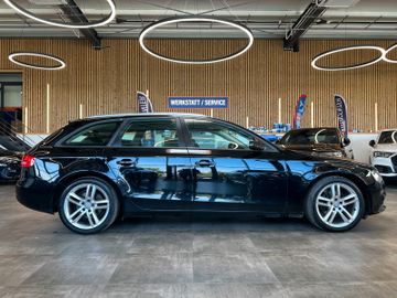 MYAUTOCENTER – Gebraucht- und Jahreswagen mit Werkstattservice in Pfaffenhofen Audi A4 Avant Attraction *BI-XENON*KLIMAAUTOM*ALLRAD*