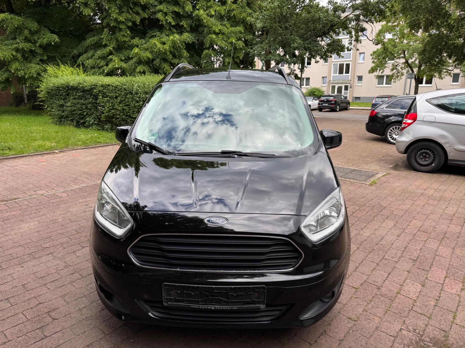 Ford Tourneo Courier Titanium TÜV & AU 03/2028