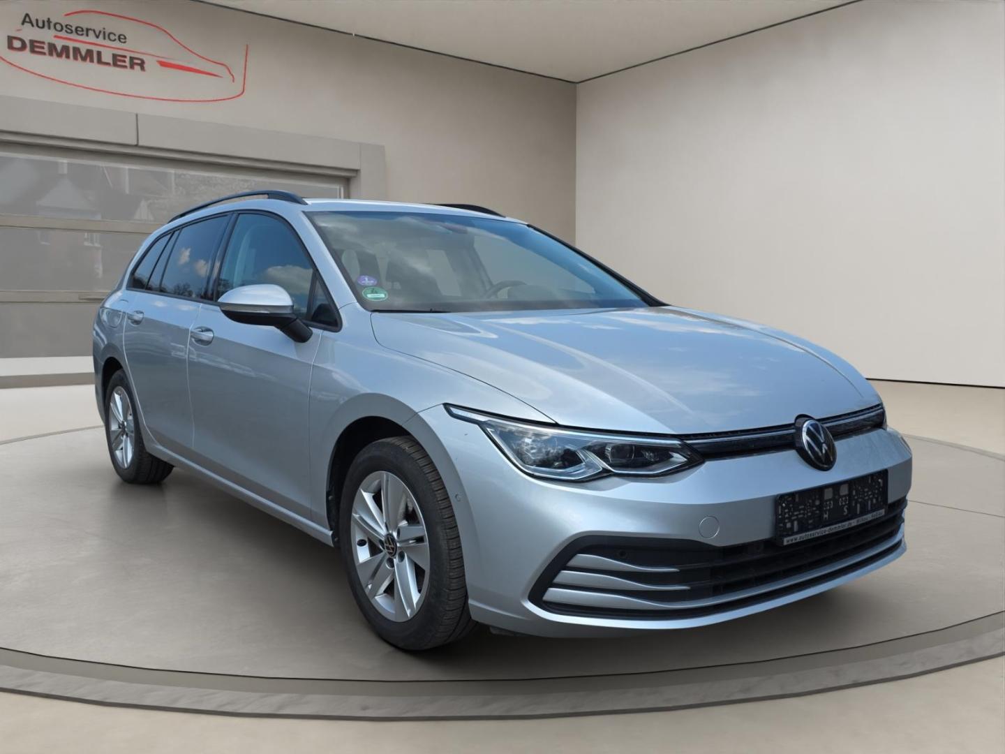 Volkswagen Golf VIII eTSI DSG, IQ-Light,LED,Navi,Rückfahrk., миниатюра 3
