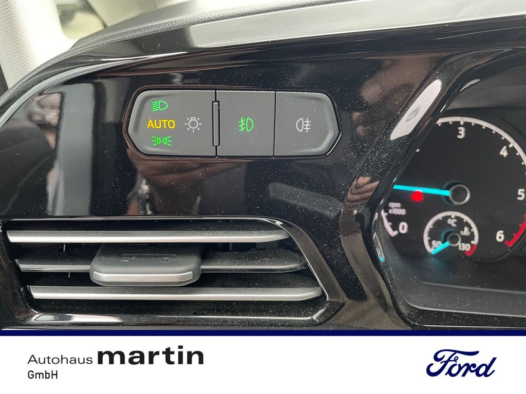 Fahrzeugabbildung Ford Tourneo Connect 2.0 Grand Active NAVI LED PANO