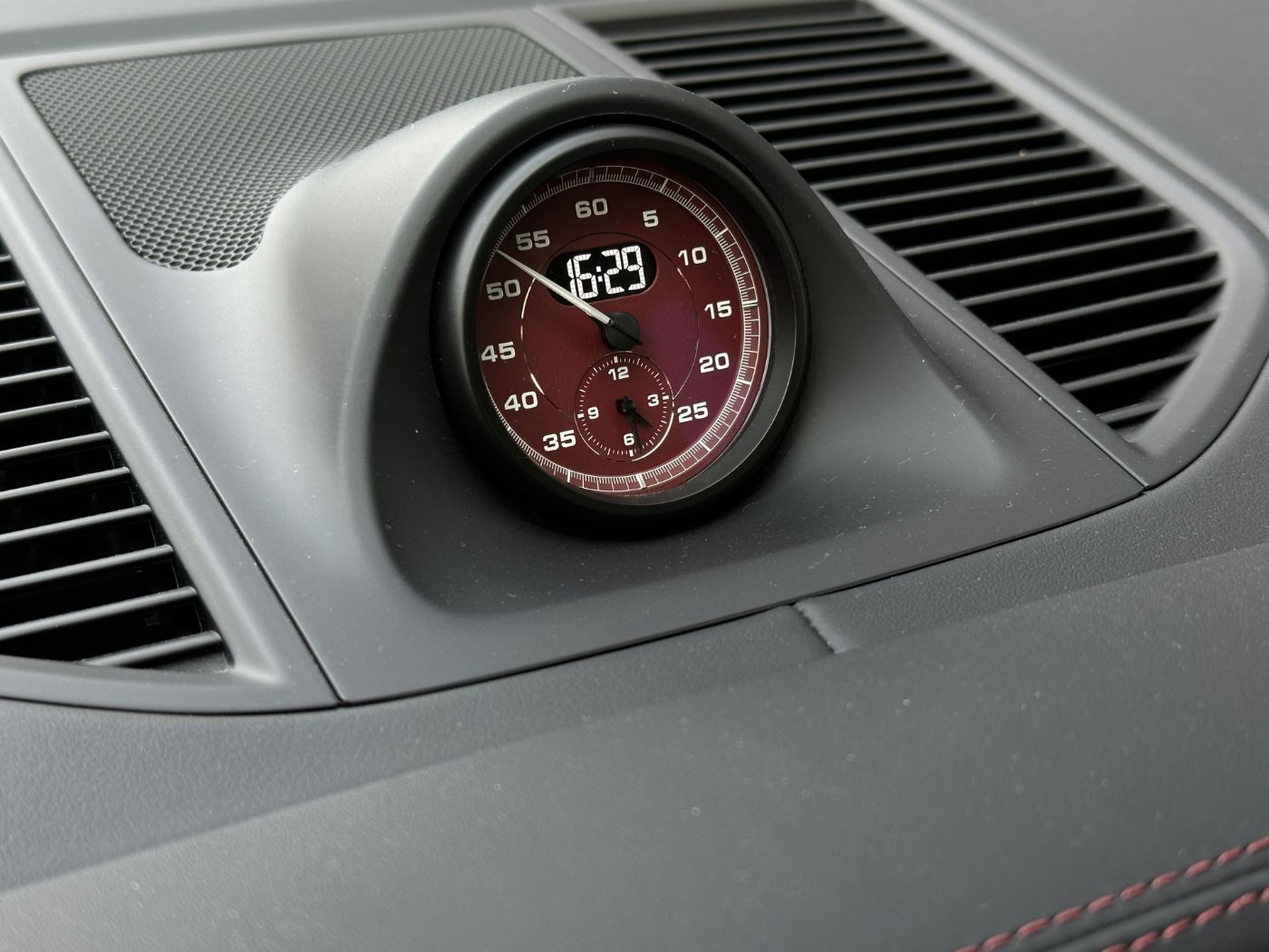 Porsche Macan GTS Burmester PASM Sportsitze PANO foto 19