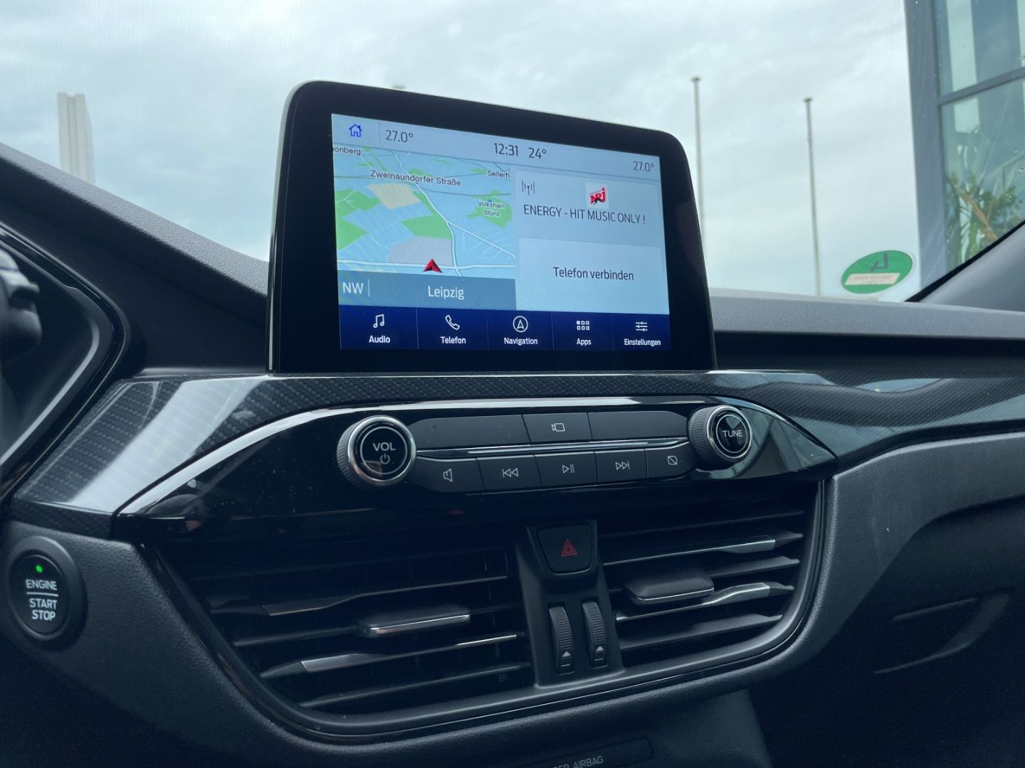 Fahrzeugabbildung Ford Kuga ST-Line X LED B&O elek Sitze und Heckkl