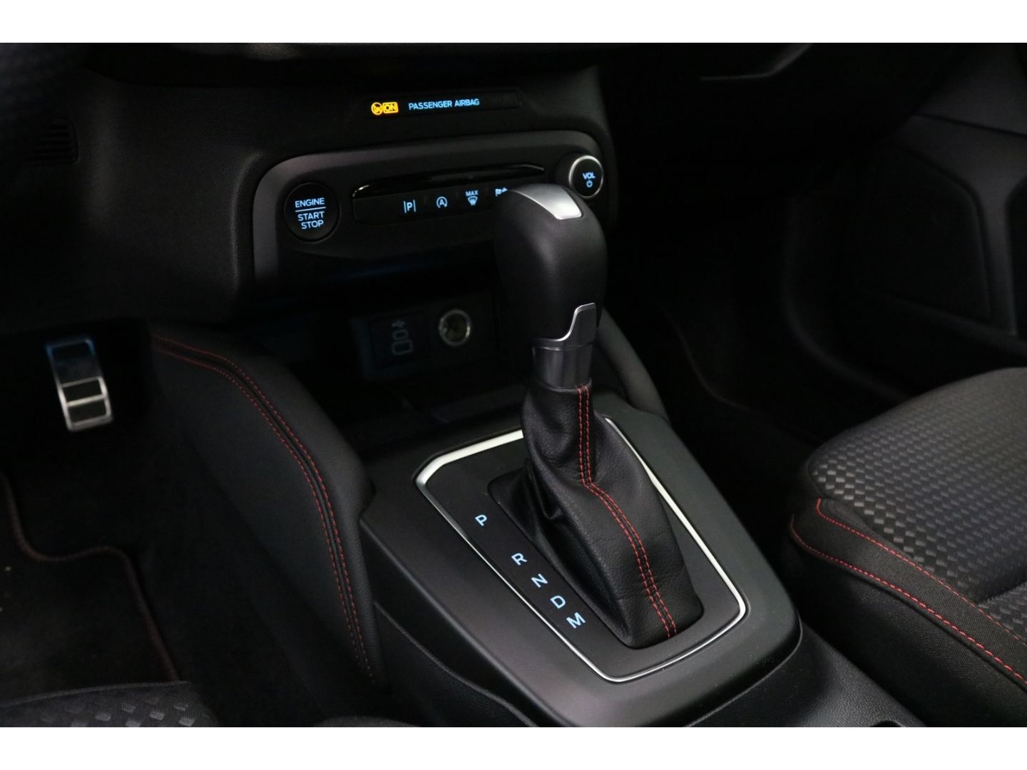 Fahrzeugabbildung Ford Focus ST-Line X WinterPa LED SpurhalteASS DAB