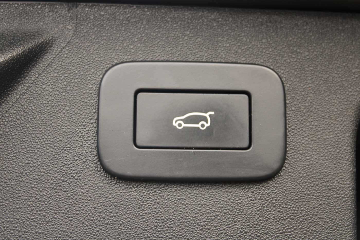 Fahrzeugabbildung Land Rover Discovery Sport Diesel D200 R-Dynamic SE